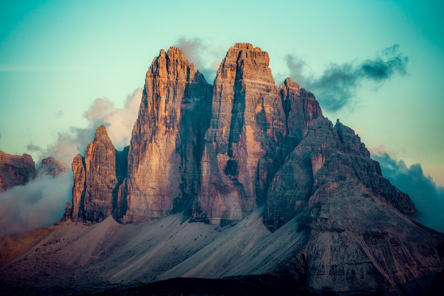 Elace Sportmodels Contact Bild